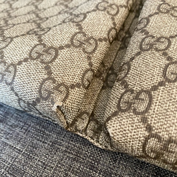 GUCCI GG MONOGRAM BELT BAG - Picture 14 of 16